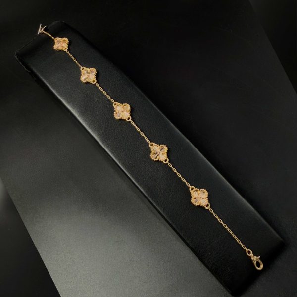 دستبند ونکلیف تراشه  ۵ گل